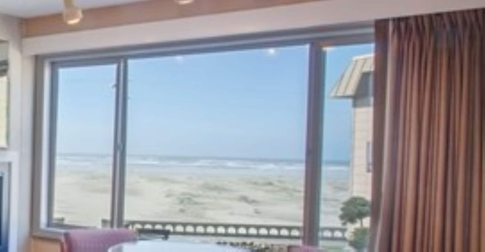 سيسيدي، مونتيري، كاليفورنيا Ebb Tide Oceanfront Inn المظهر الخارجي الصورة